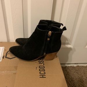 Heeled booties